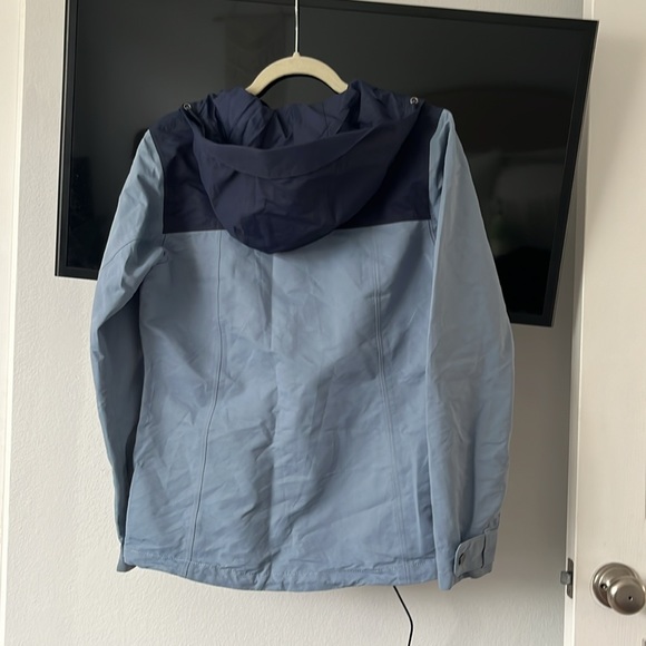 Columbia Women’s Two-Tone Blue Rain Jacket - Picture 2 of 3